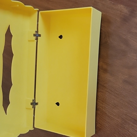 70's Plastic Tissue Box - Picture 4 of 6